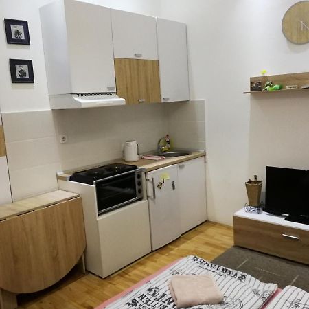 Imperia Apartments Βελιγράδι Δωμάτιο φωτογραφία